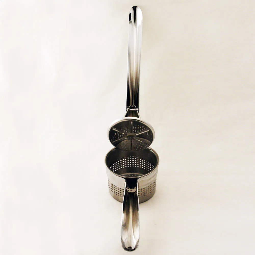 1 Stainless Steel Potato Masher Heavy Duty Potato Ricer Fruit Vegetable Press