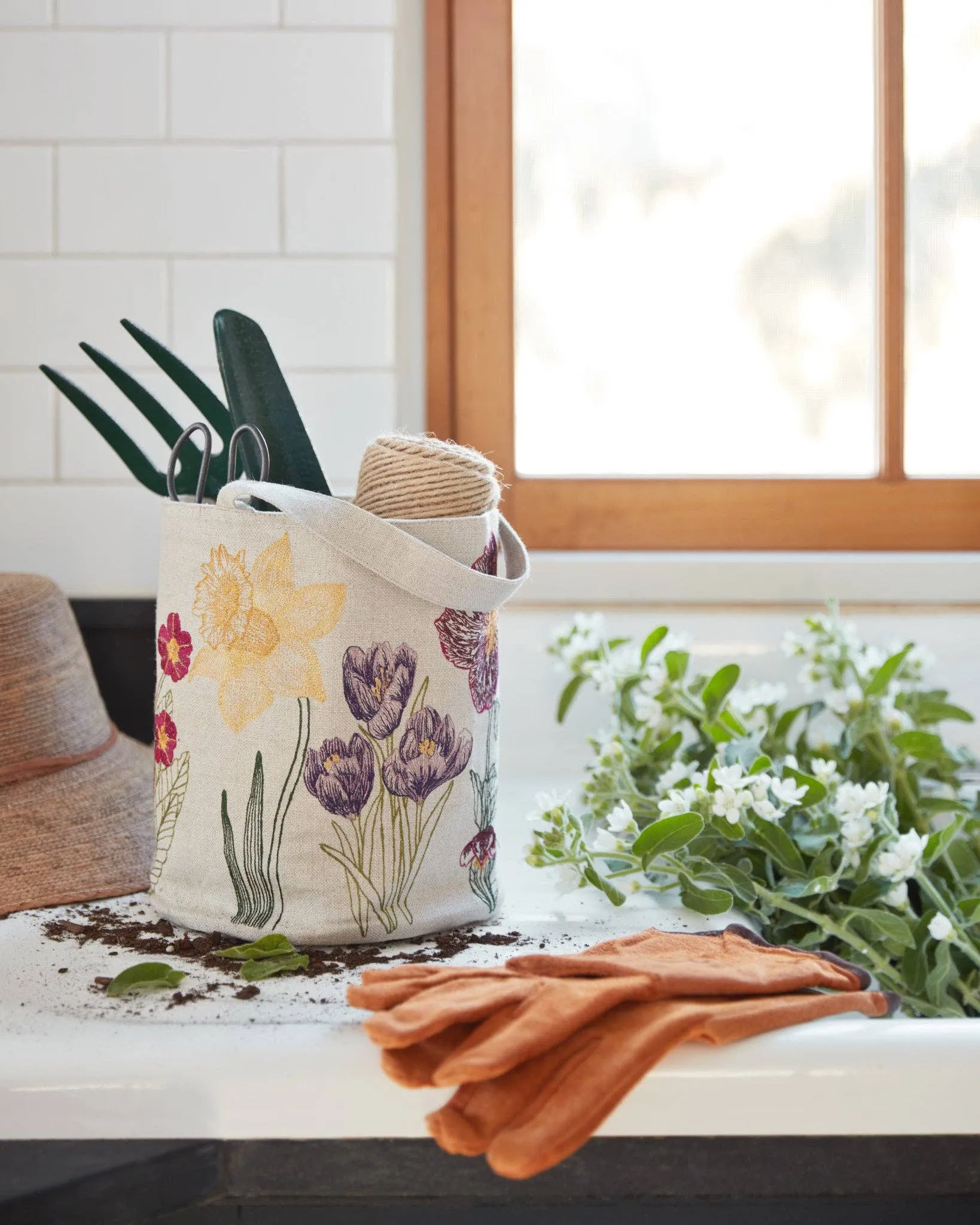 Blooms Linen Bucket